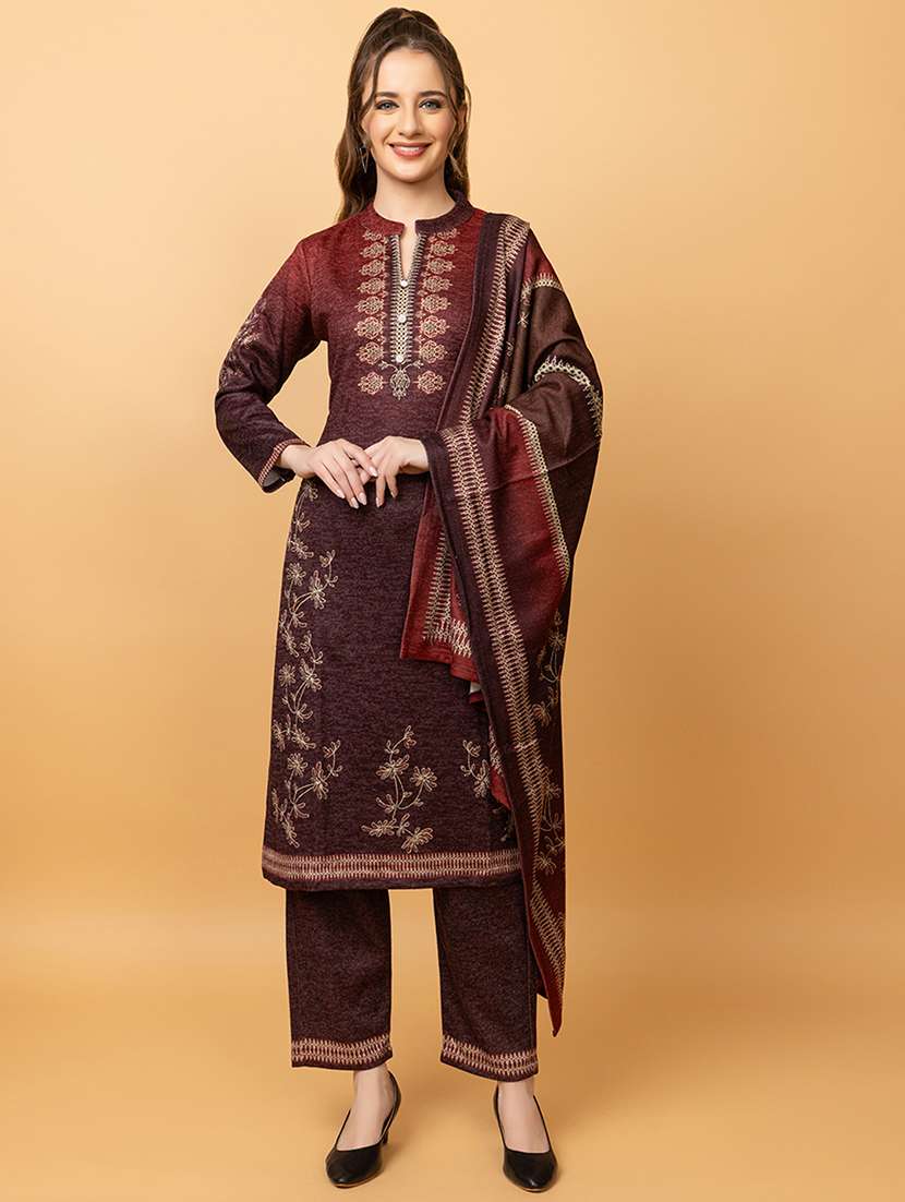 women printed long sleeves suit set - 21560182 - Standard Image - 1