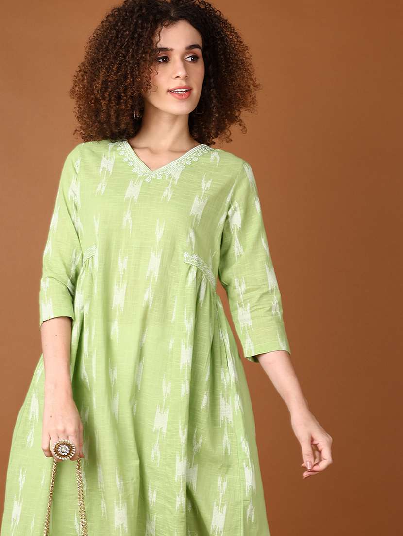 women printed three quarter sleeve a-line kurta - 21561742 - Standard Image - 4