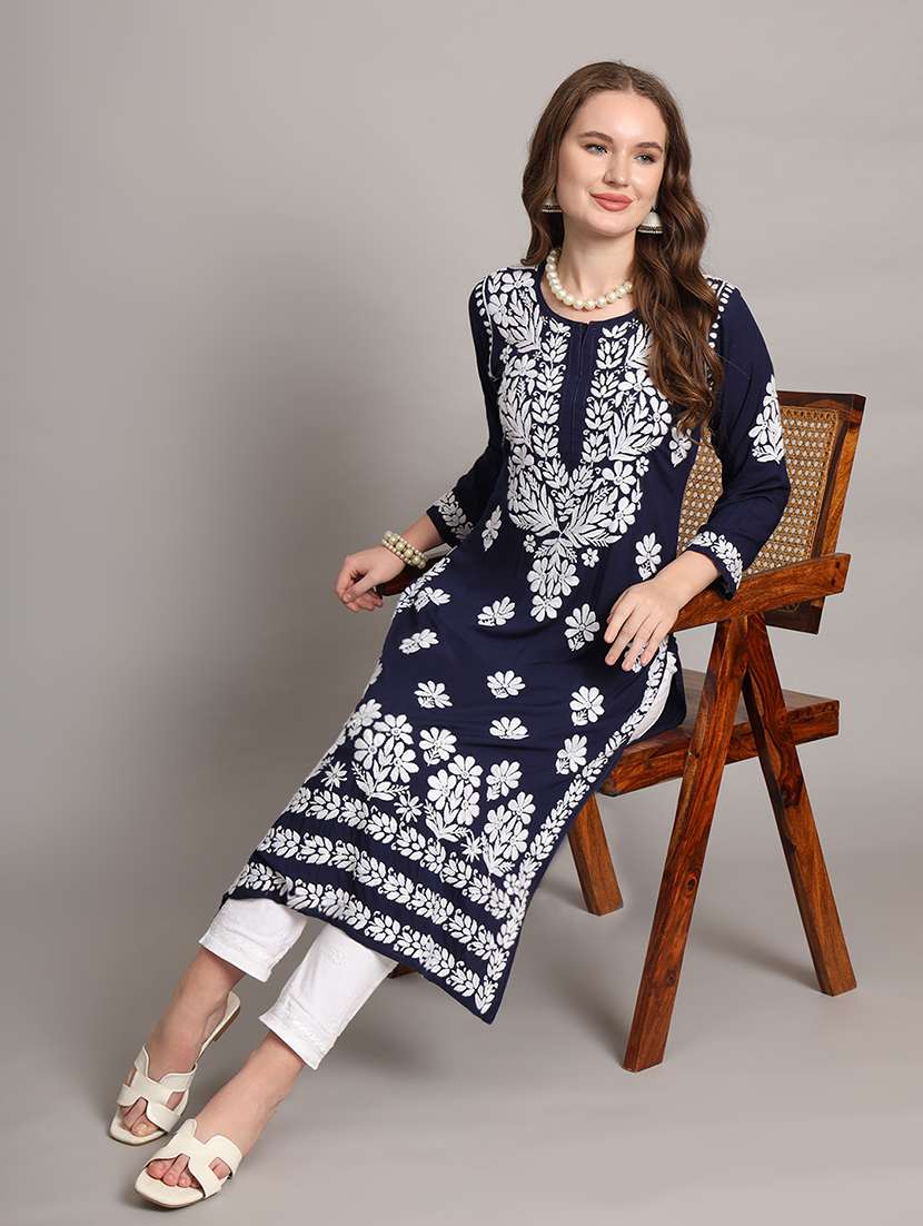 women chikankari work straight kurta - 21562326 - Standard Image - 4