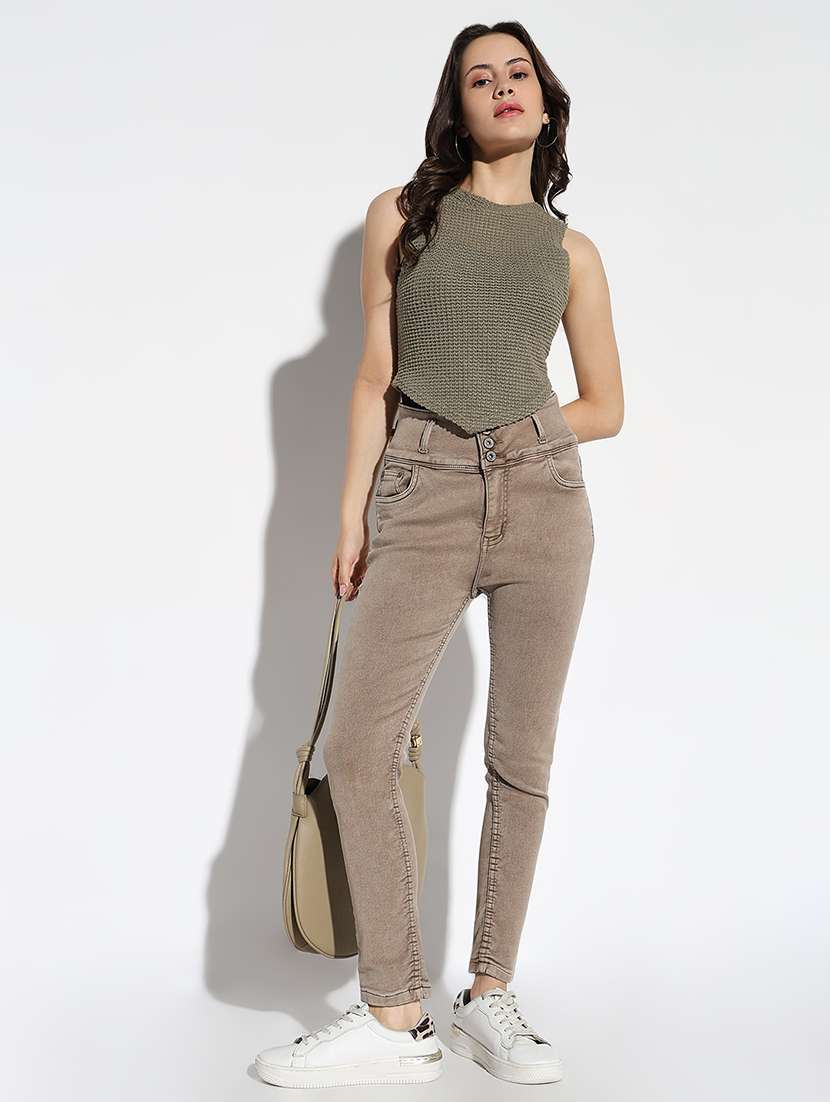 women self design sleeveless crop top - 21562760 -  Standard Image - 4