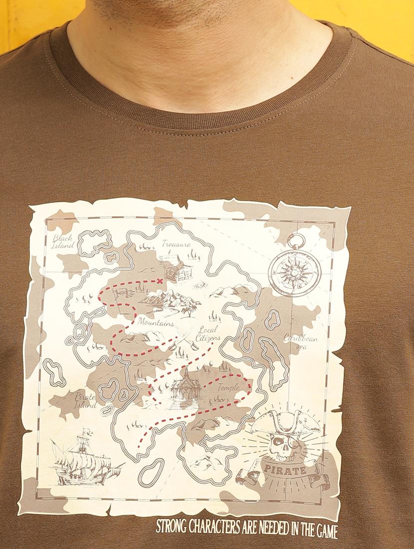 men round neck chest print t-shirt - 21563292 - Standard Image - 4