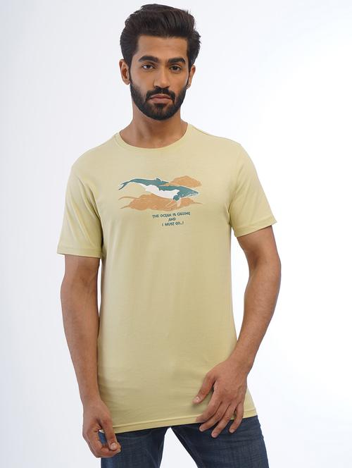men round neck chest print t-shirt - 21563305 -  Standard Image - 0