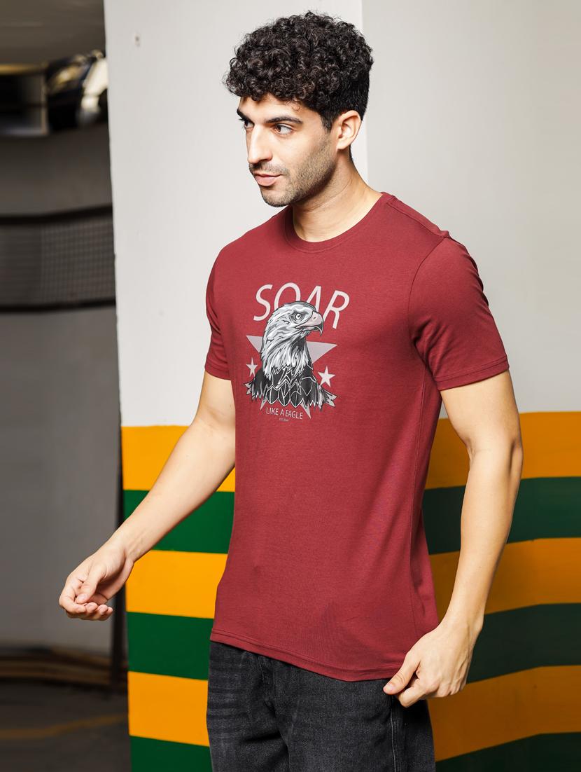 men round neck chest print t-shirt - 21563307 -  Standard Image - 1