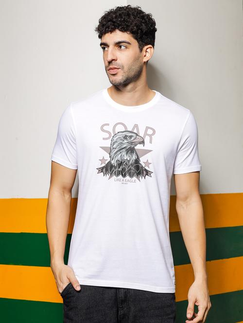 men round neck chest print t-shirt - 21563309 - Standard Image - 0