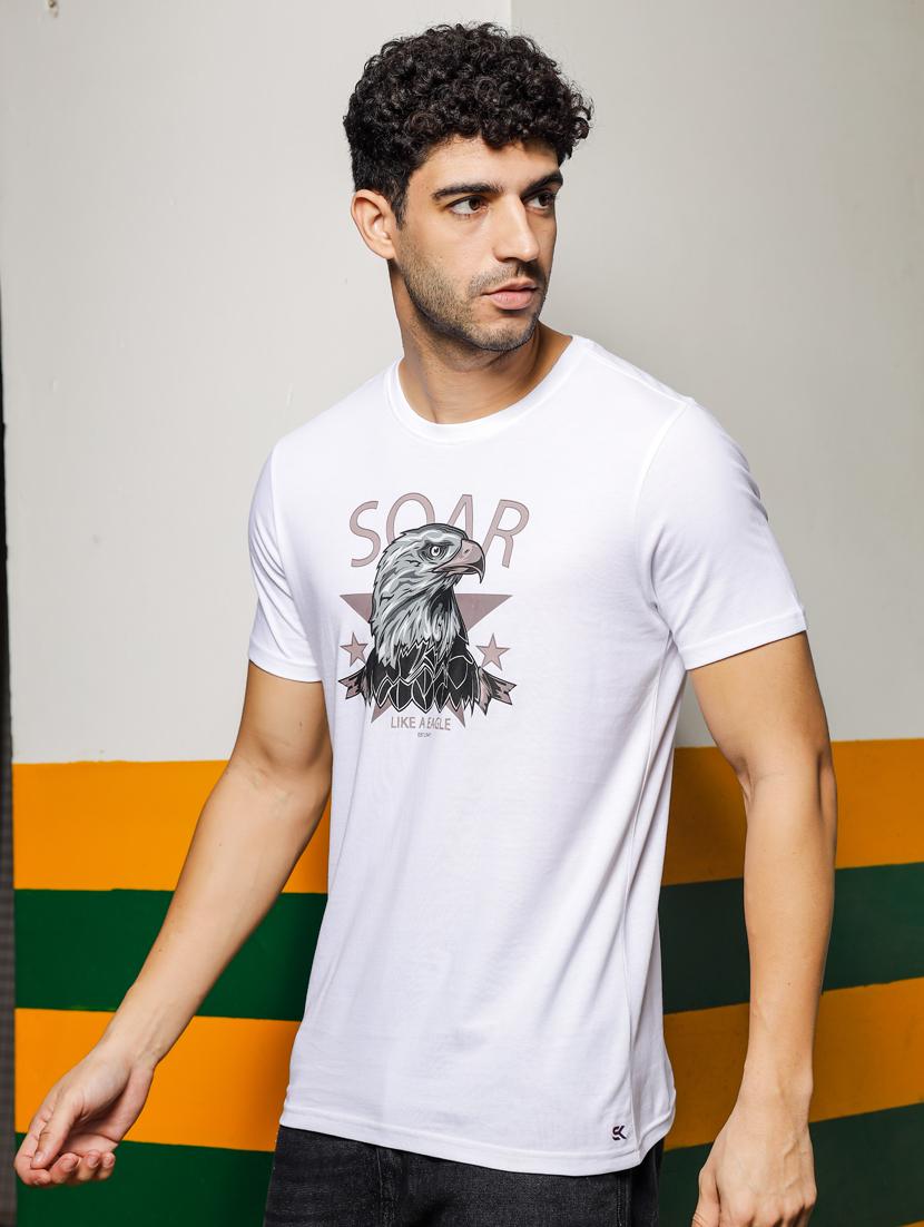 men round neck chest print t-shirt - 21563309 - Standard Image - 1