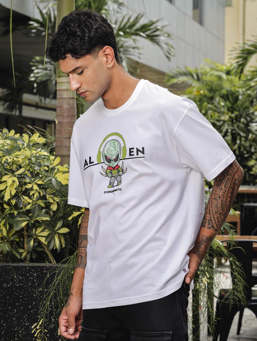 men round neck chest print oversized t-shirt - 21563313 -  Standard Image - 1