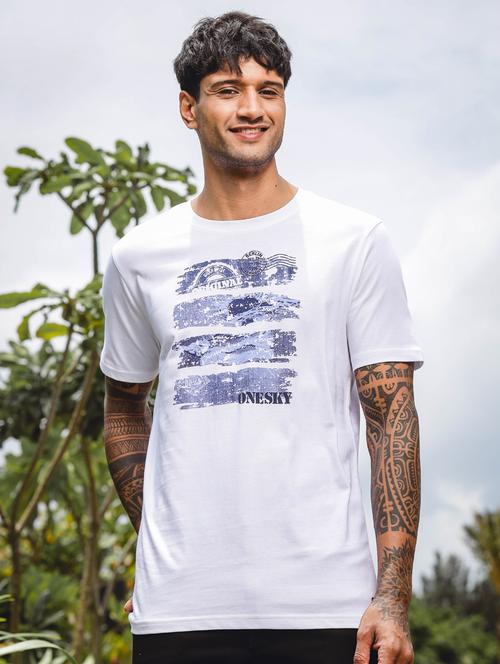 men round neck front print t-shirt - 21563333 -  Standard Image - 0