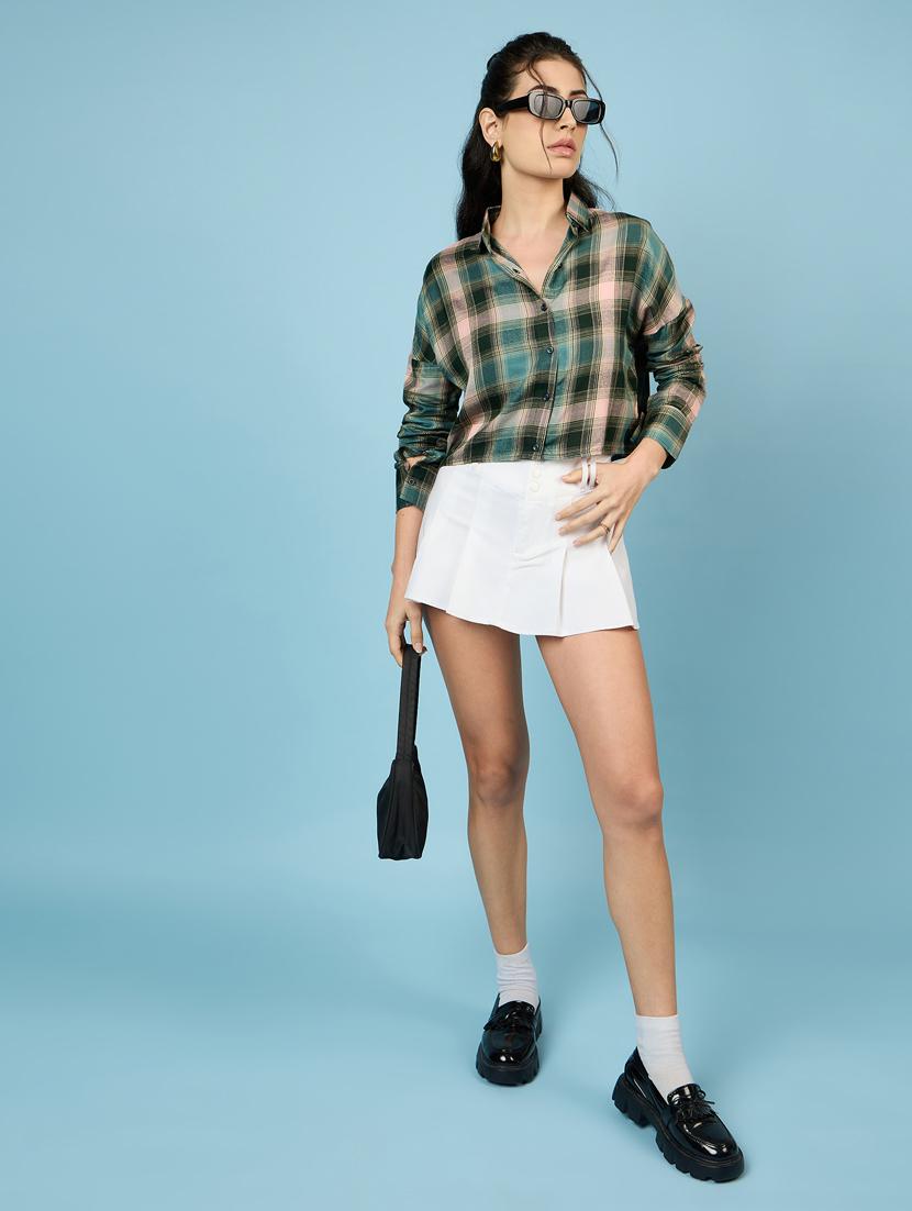 women green checks crop shirt - 21563505 - Standard Image - 4