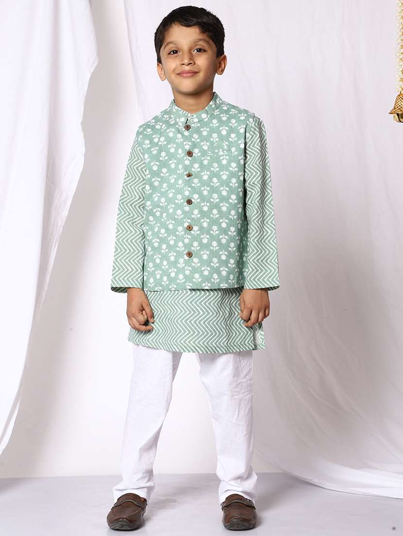 boys mandarin neck kurta pyjama with ethnic jacket set