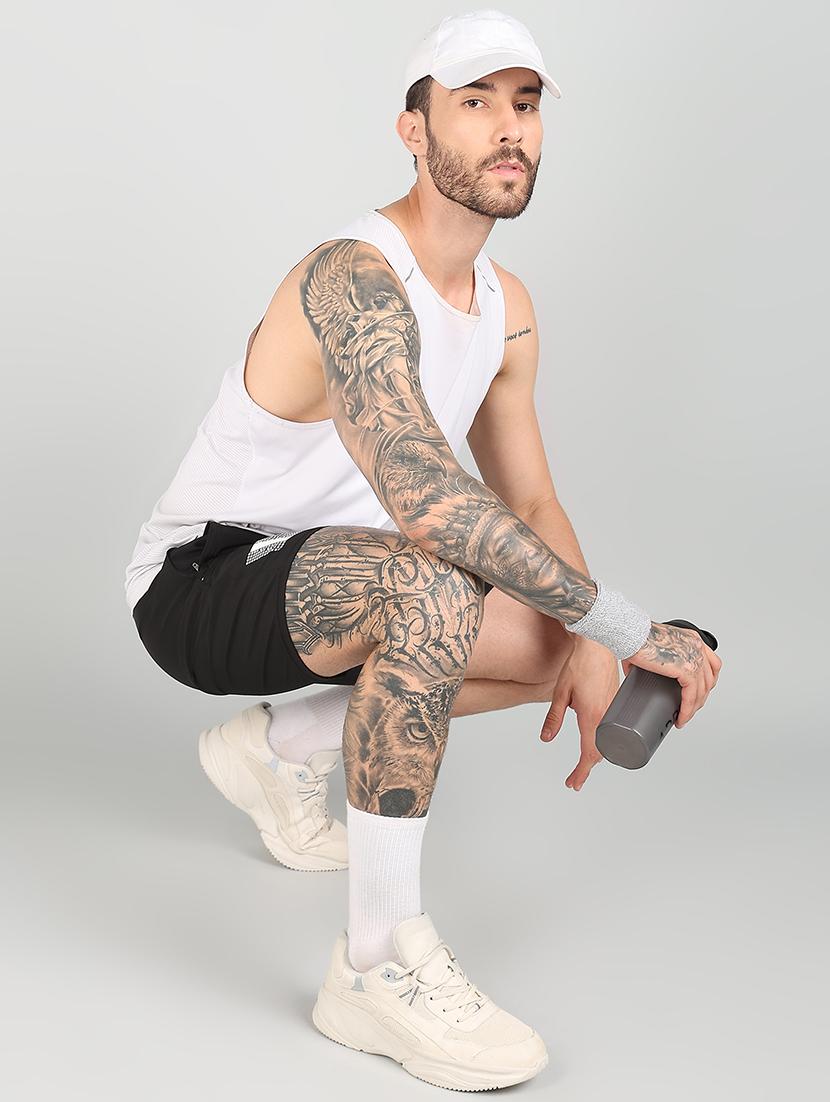 men solid regular fit shorts - 21564679 - Standard Image - 4