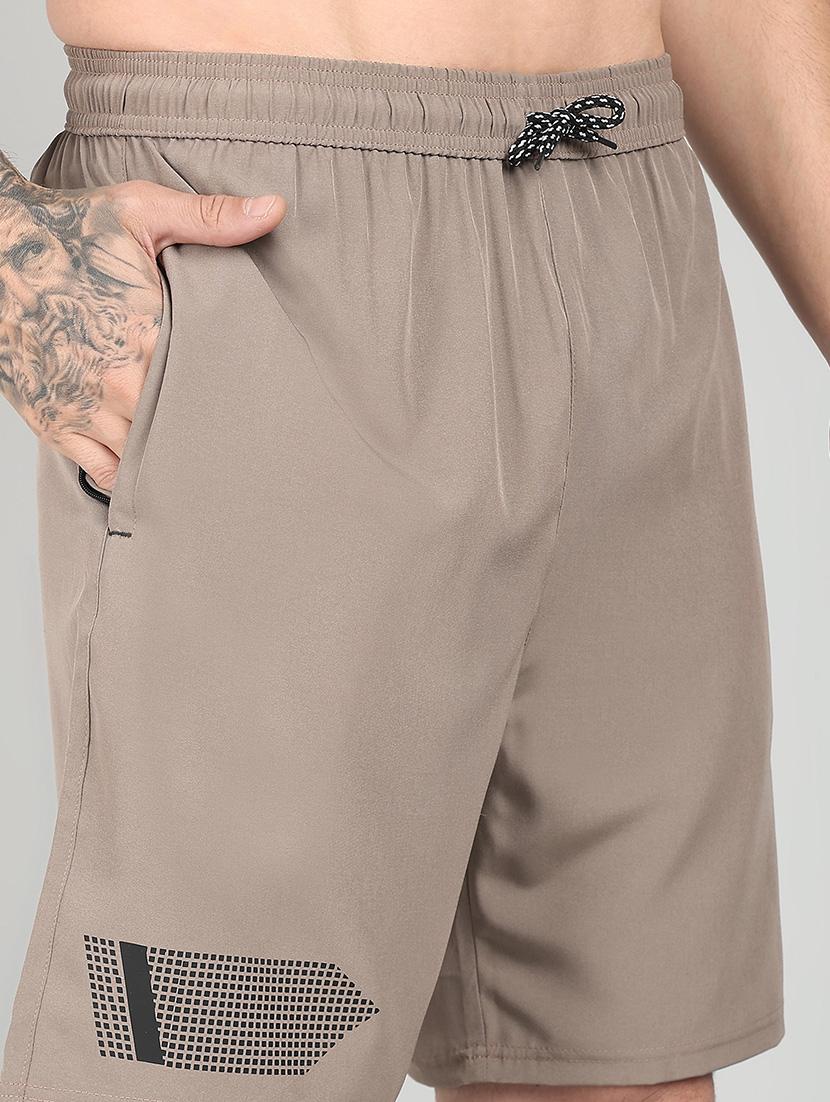 men solid regular fit shorts - 21564680 - Standard Image - 4