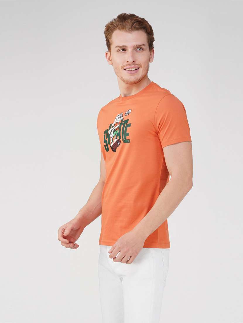 men round neck chest print t-shirt - 21565141 -  Standard Image - 1