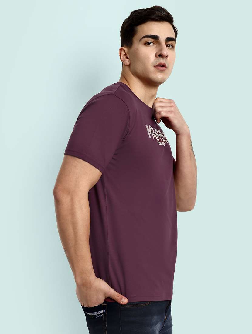 men round neck chest print t-shirt - 21565164 -  Standard Image - 1