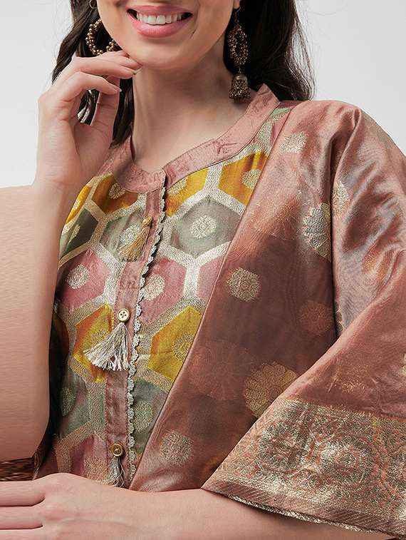 women self design kurta pant set with dupatta - 21567212 -  Standard Image - 4