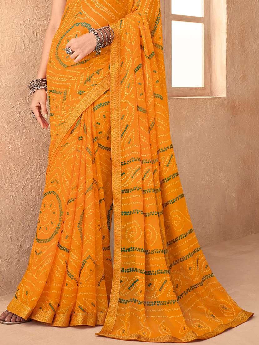 women lace bordered bandhani saree  - 21567386 -  Standard Image - 4