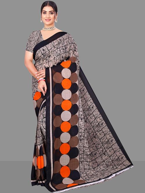 women black printed saree - 21567536 - Standard Image - 0