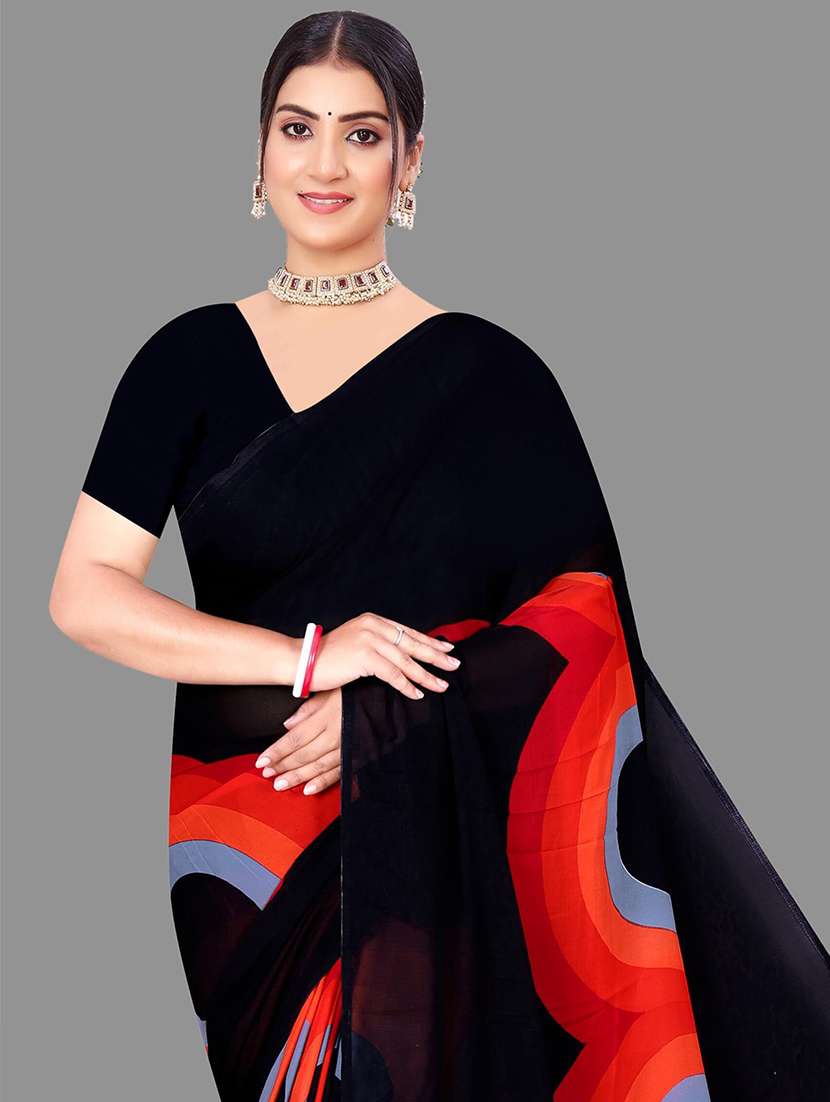 women geometric printed saree - 21567539 - Standard Image - 4