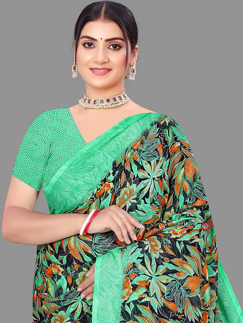 women leaf printed contrast pallu saree - 21567547 - Standard Image - 4