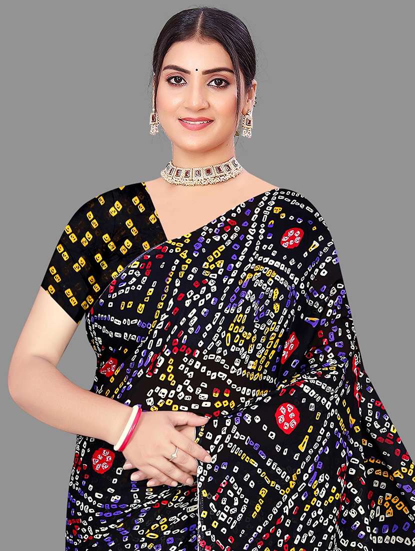 women bandhani printed saree - 21567570 - Standard Image - 4