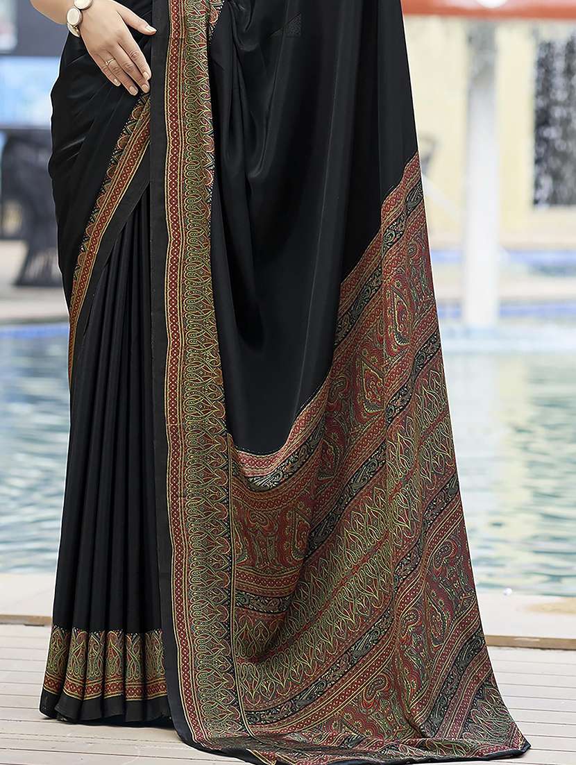 women solid printed bordered saree - 21567778 - Standard Image - 4