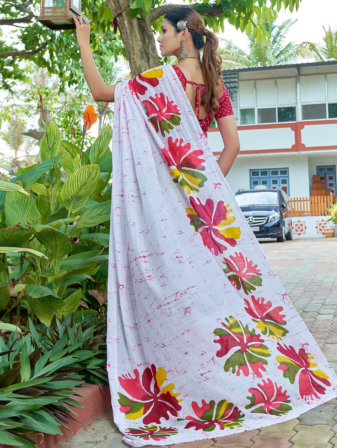 women bagru printed pure cotton saree with blouse - 21569077 -  Standard Image - 1