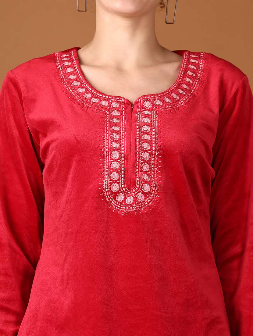 women red embroidered kurta pant set - 21569690 -  Standard Image - 4