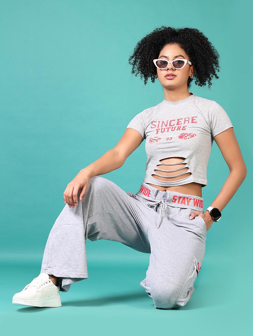 women front print crop t-shirt - 21569729 - Standard Image - 4