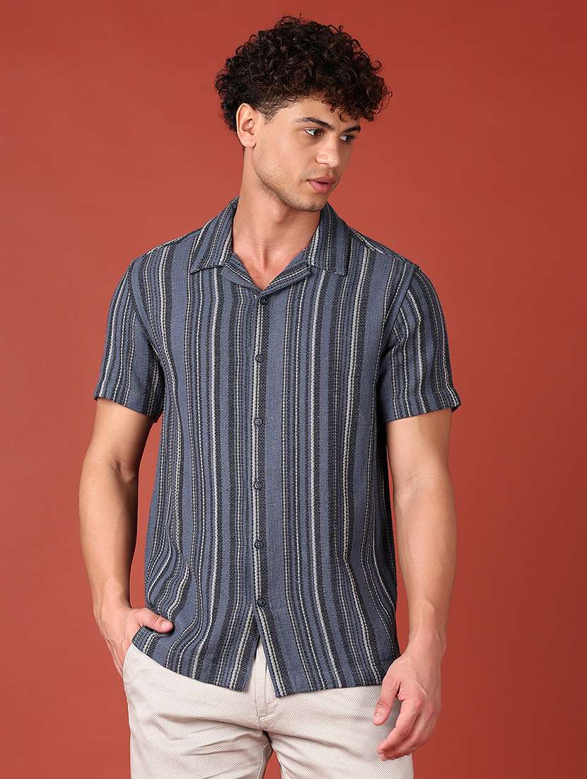 men striped short sleeve shirt
