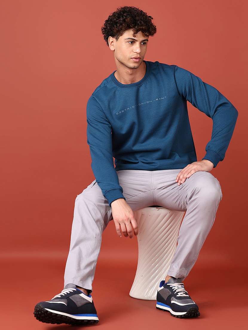 men long sleeves chest print sweatshirt - 21572224 -  Standard Image - 4