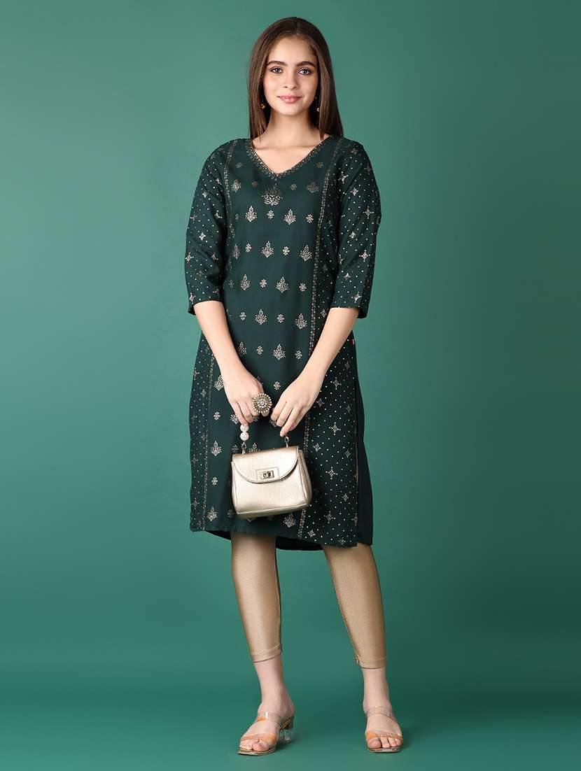 women printed three quarter sleeve straight kurta