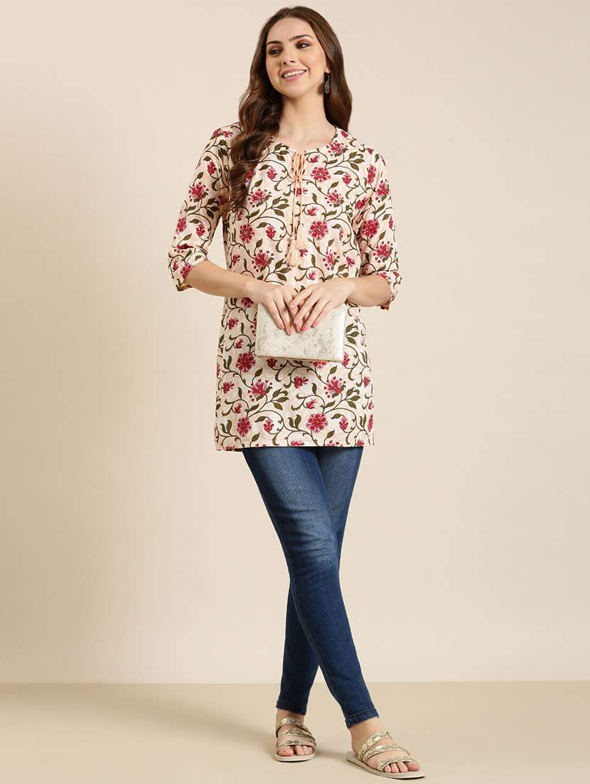 women peach floral print straight kurti - 21573042 -  Standard Image - 4