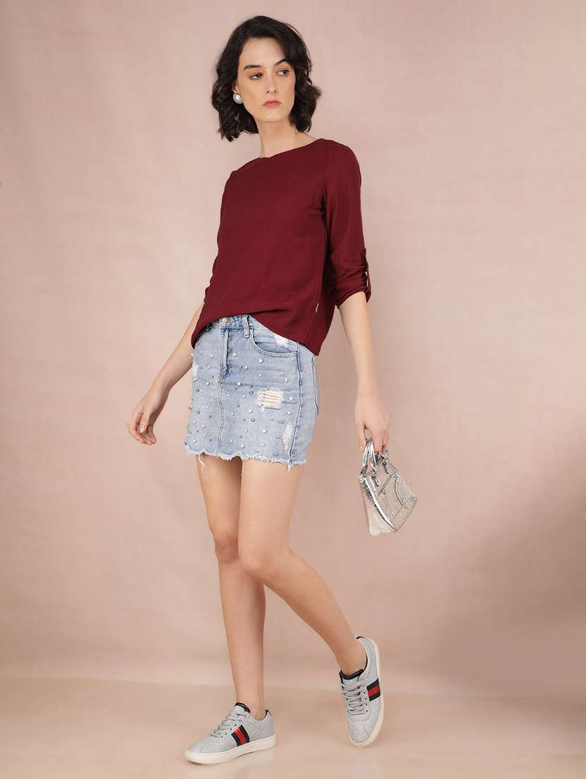women solid v neck regular top - 21573788 - Standard Image - 4