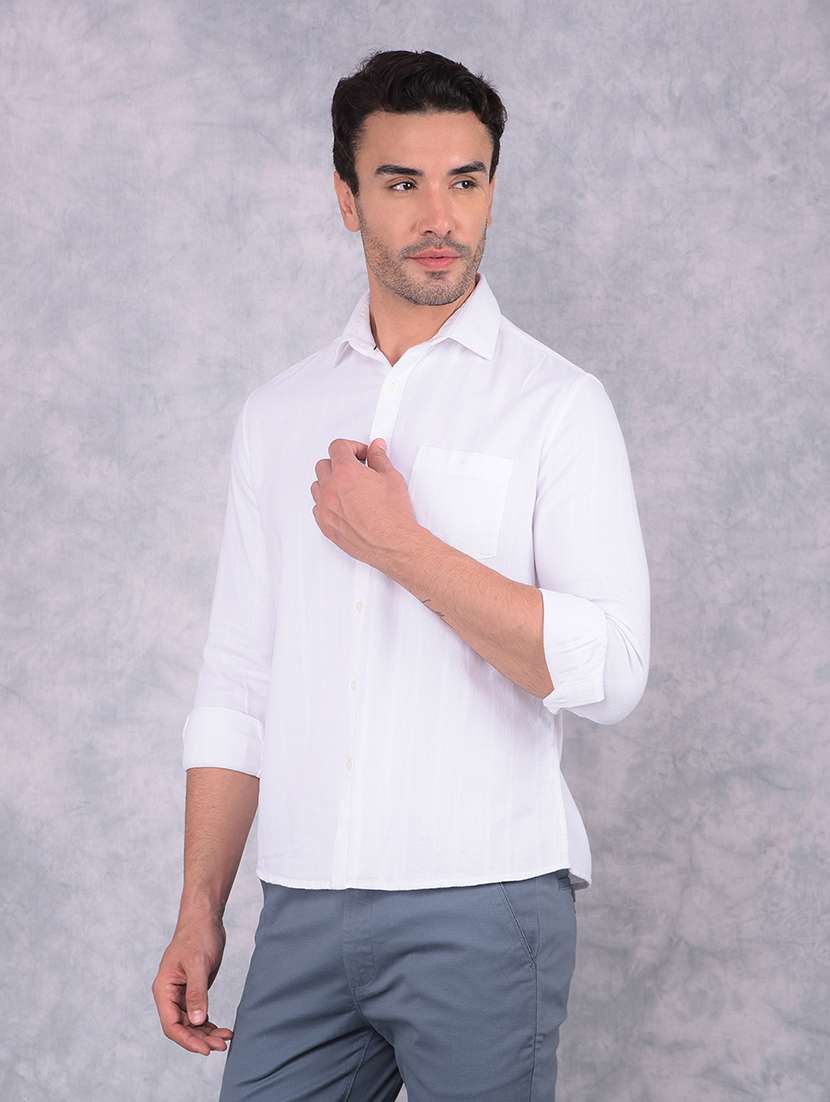 men solid collared regular fit shirt