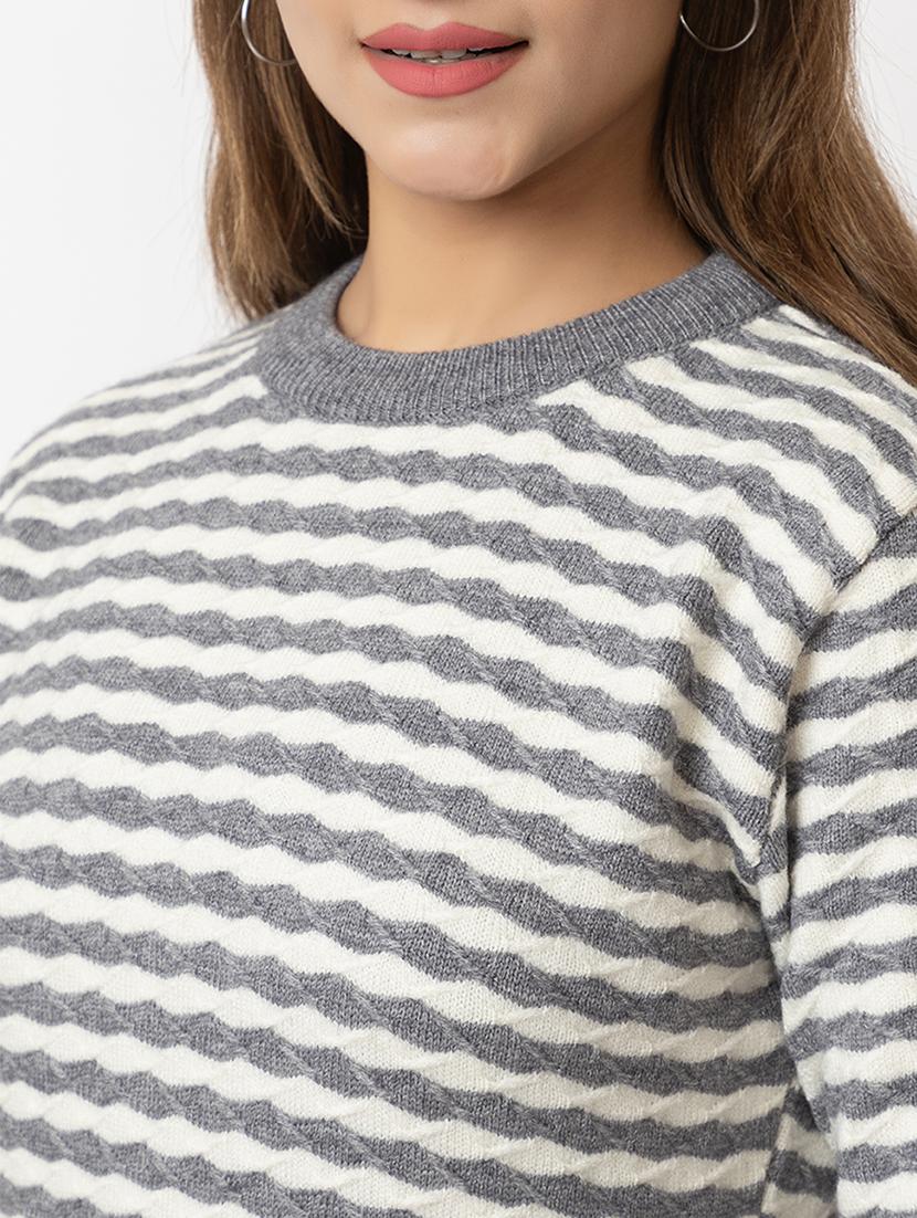 women striped long sleeves pullover - 21574040 - Standard Image - 4