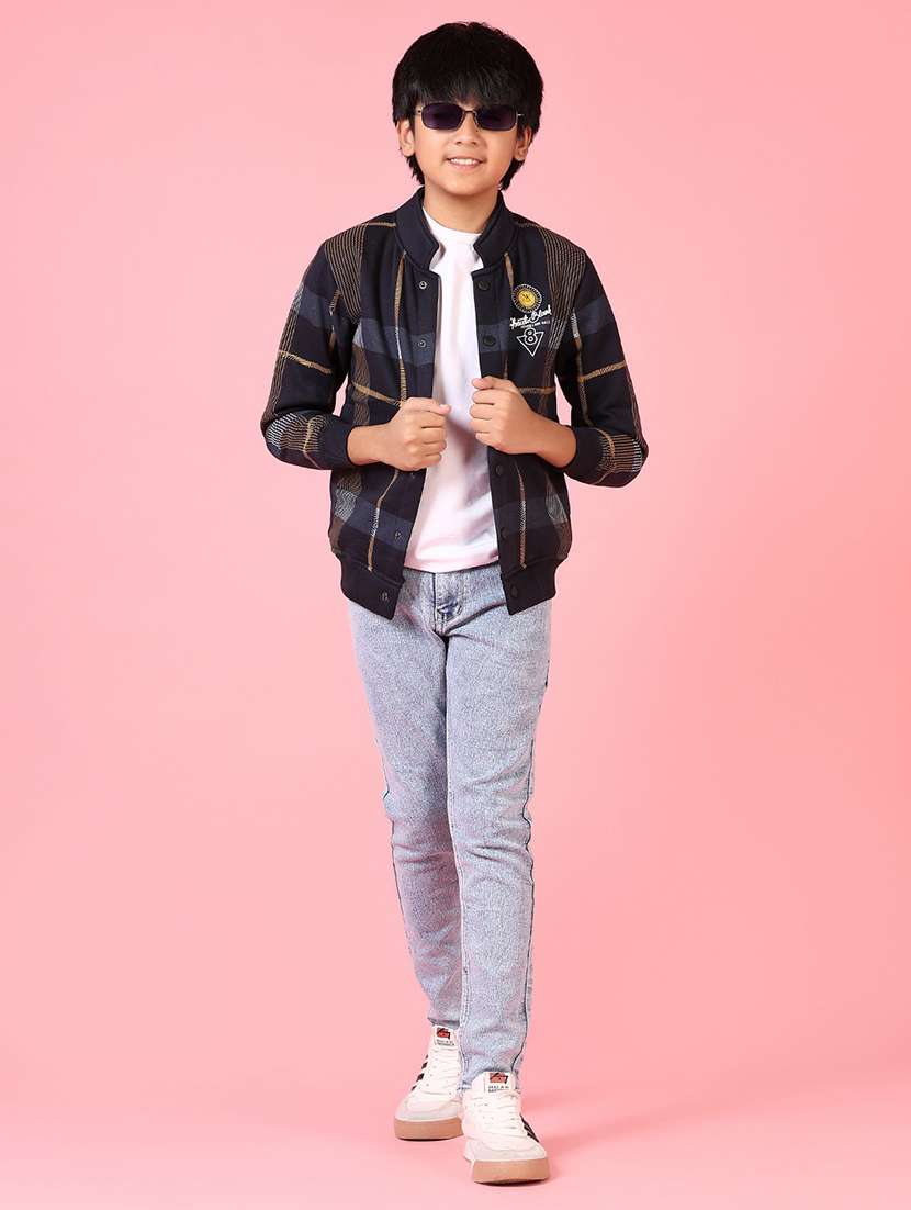 boys mid rise washed jeans - 21575636 -  Standard Image - 4