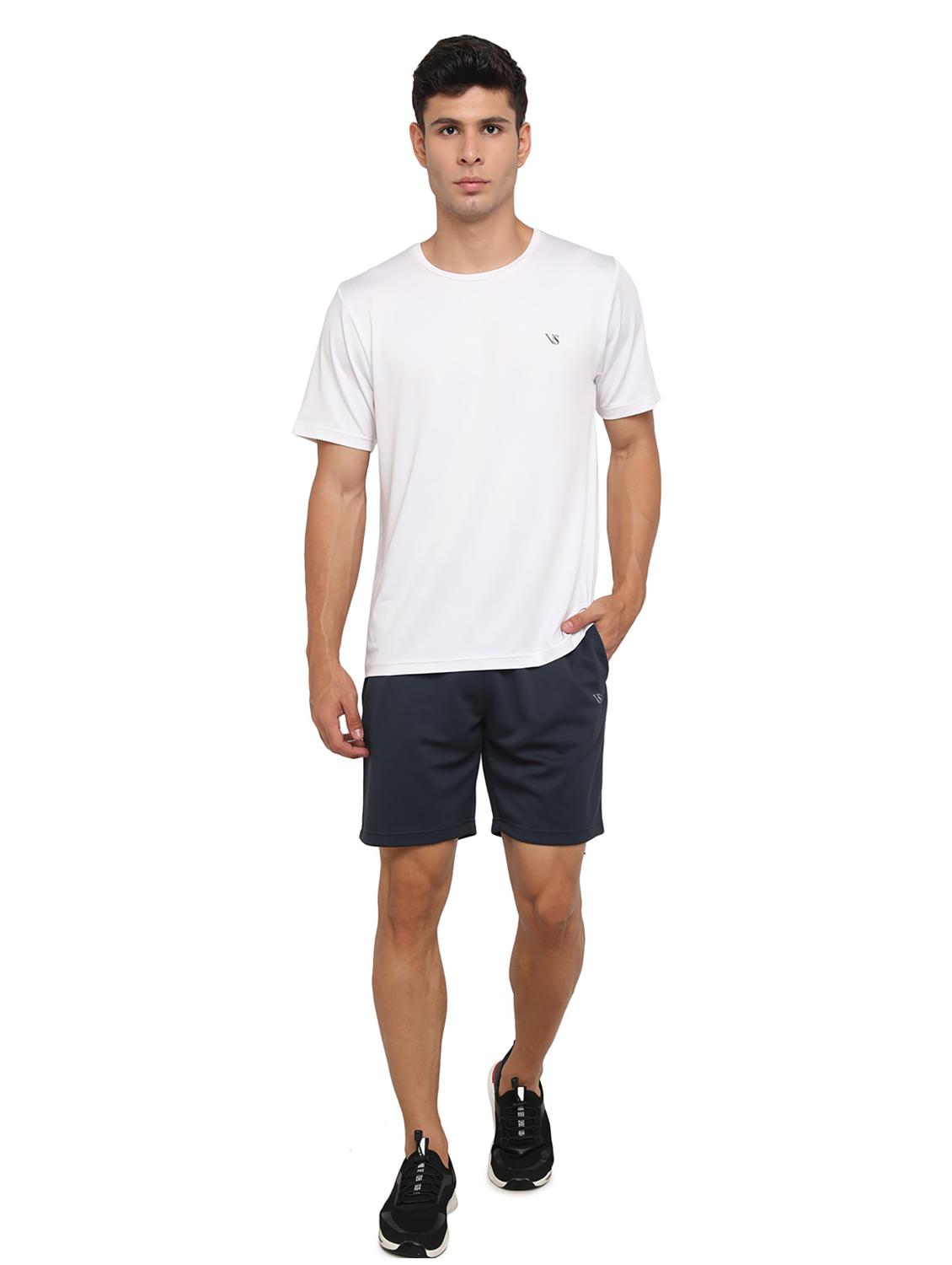 men regular fit plain mid rise shorts - 21577330 - Standard Image - 4