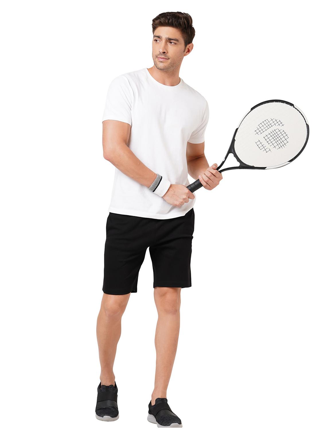 men regular fit plain mid rise shorts - 21577331 - Standard Image - 4