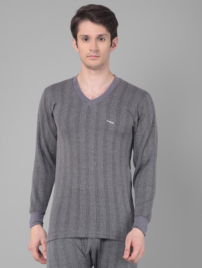 men solid v neck full sleeve thermal top