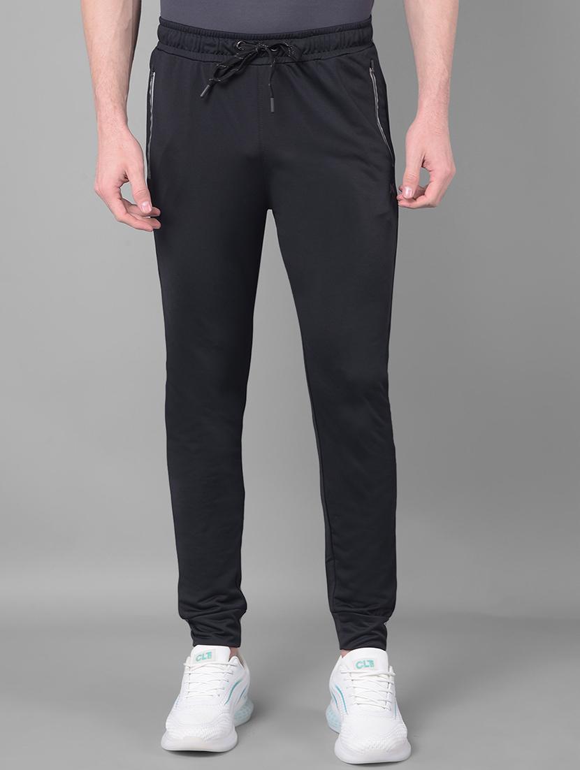 men solid regular fit jogger - 21578093 -  Zoom Image - 0