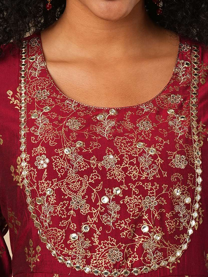 globus women maroon embroidered yoke gold foil jaal print front slit layered border detailing festive anarkali kurta - 21579861 -  Standard Image - 4