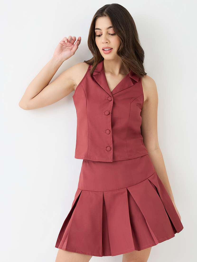 globus women notch lapel solid vest & pleated tennis skirt co-ord set