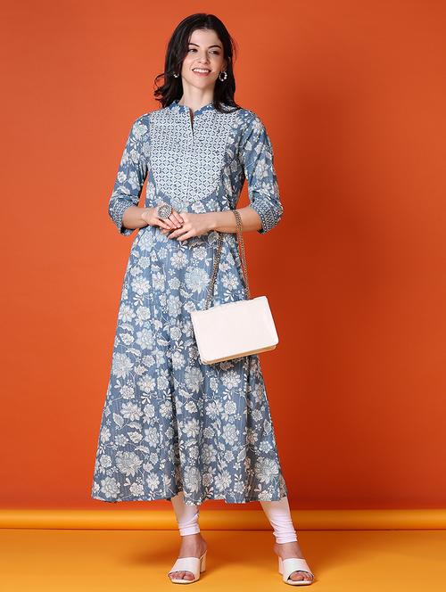 women floral three quarter sleeve flared kurta - 21580950 -  Standard Image - 0