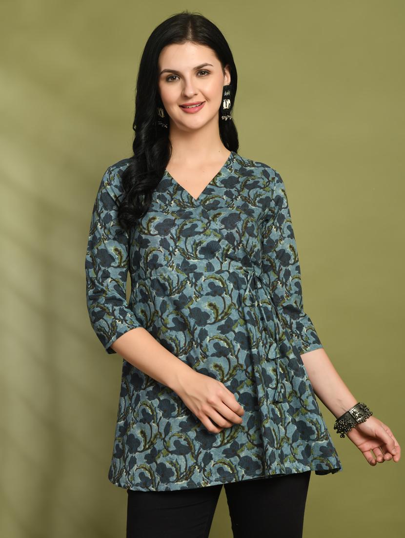 women three quarter sleeve angrakha kurti - 21581224 - Zoom Image - 0