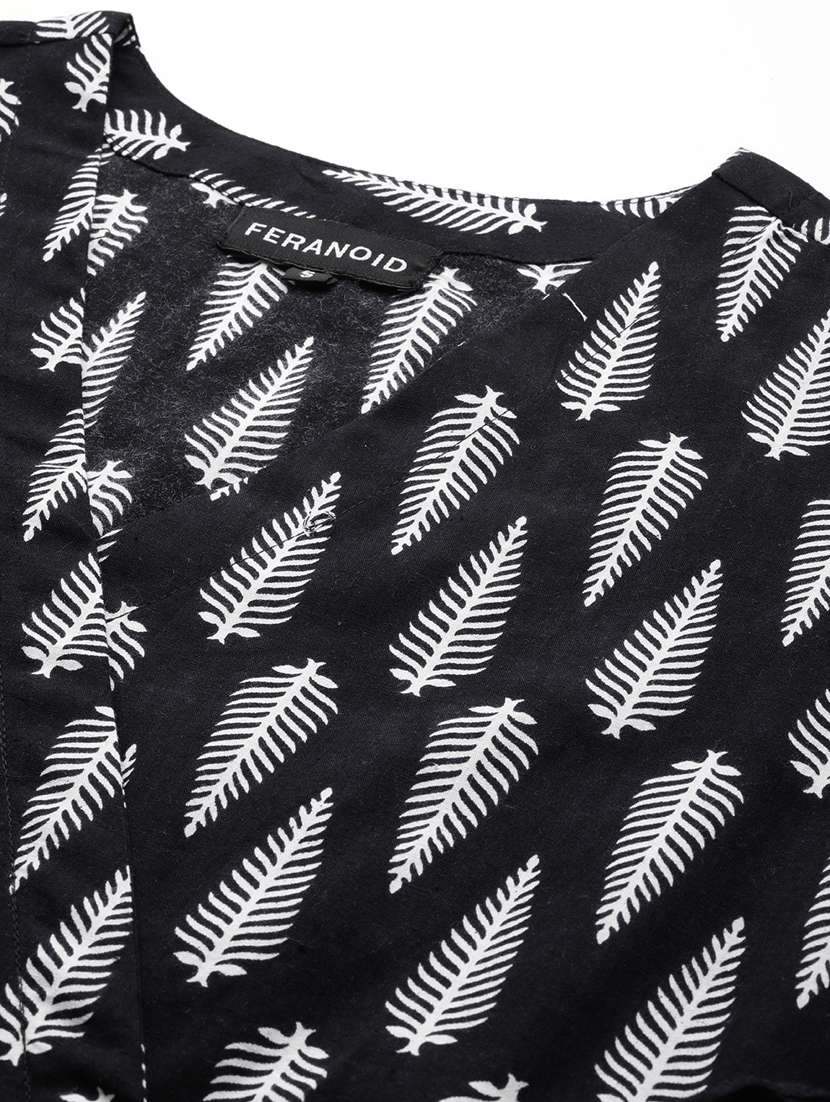 women three quarter sleeve angrakha kurti - 21581238 -  Standard Image - 4