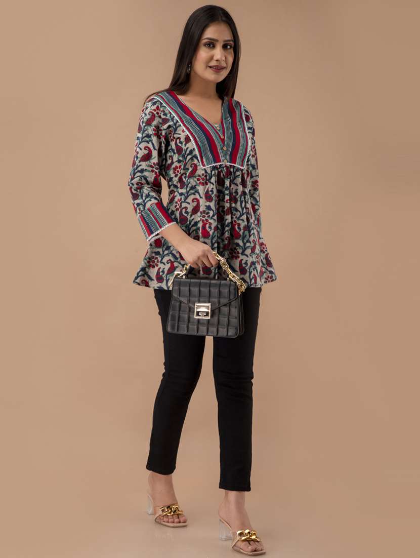 women three quarter sleeve a-line kurti - 21581274 -  Standard Image - 4