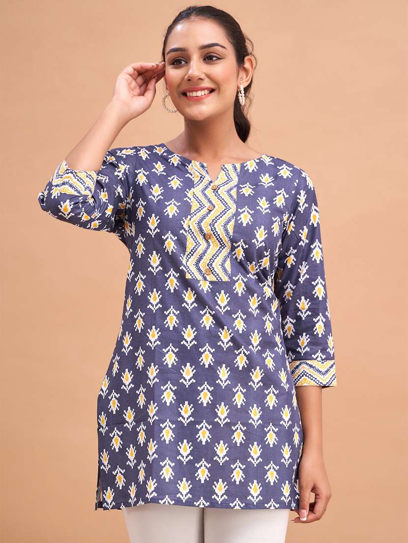 women three quarter sleeve straight kurti - 21581279 - Zoom Image - 0