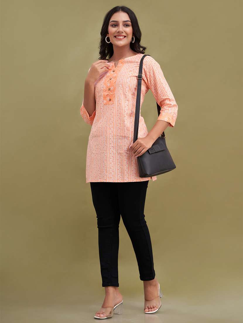 women three quarter sleeve straight kurti - 21581290 -  Standard Image - 4