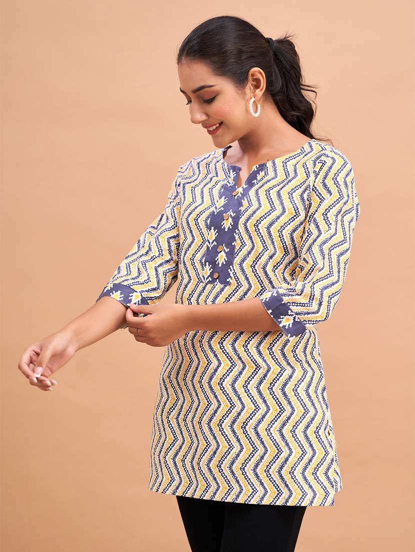 women three quarter sleeve straight kurti - 21581319 -  Standard Image - 1