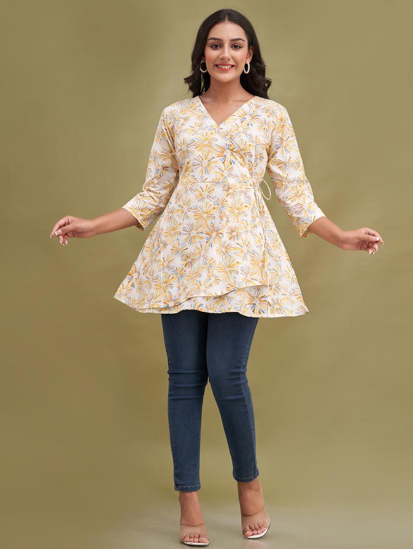 women three quarter sleeve angrakha kurti - 21581340 - Standard Image - 4