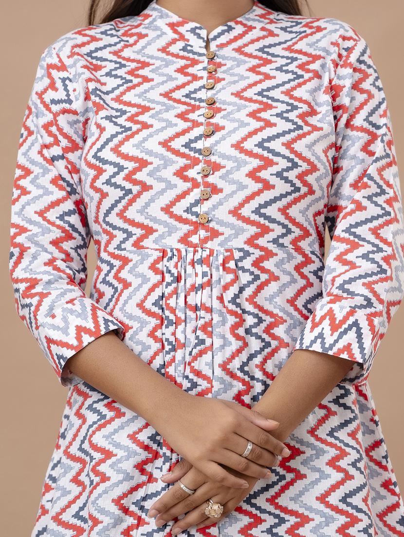 women three quarter sleeve printed a-line top - 21582245 - Standard Image - 4
